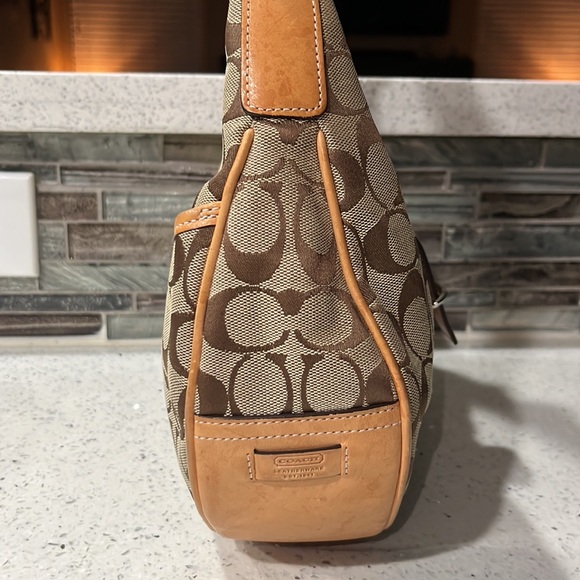 Vintage Hampton Coach Hobo Monogram Shoulder Bag - Picture 10 of 17